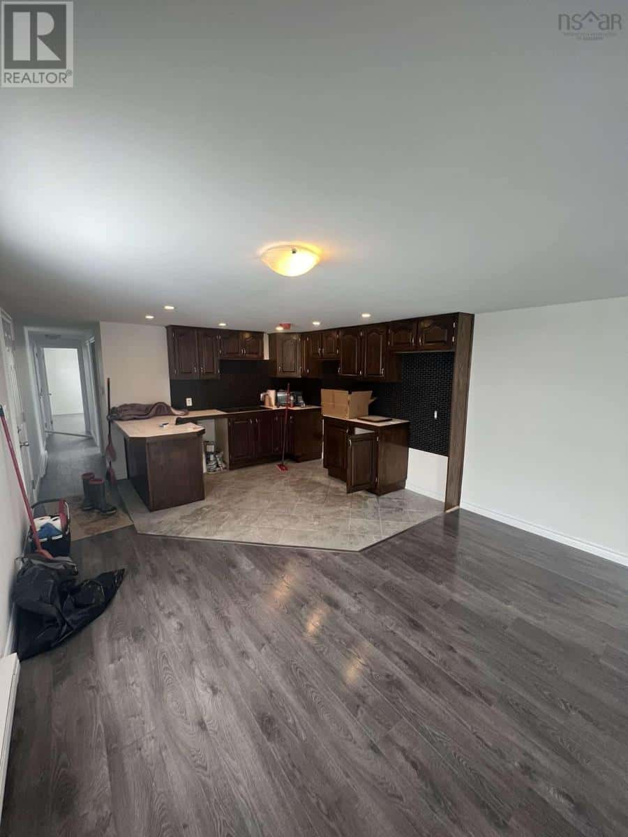 4 Third Street — Halifax, Nova Scotia - Photo 5 of 15