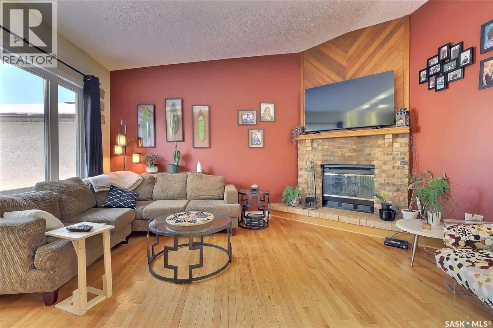 6507 Gillmore DRIVE — Regina, Saskatchewan - Photo 2 of 39