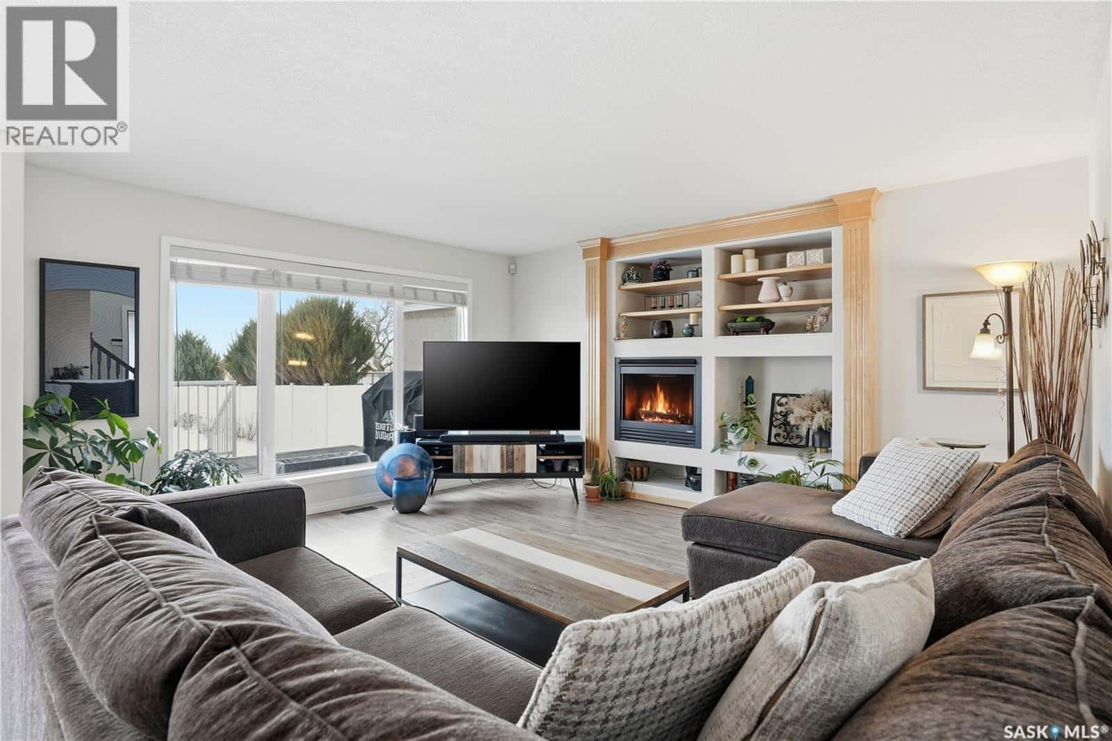 10114 Wascana ESTATES — Regina, Saskatchewan - Photo 3 of 43