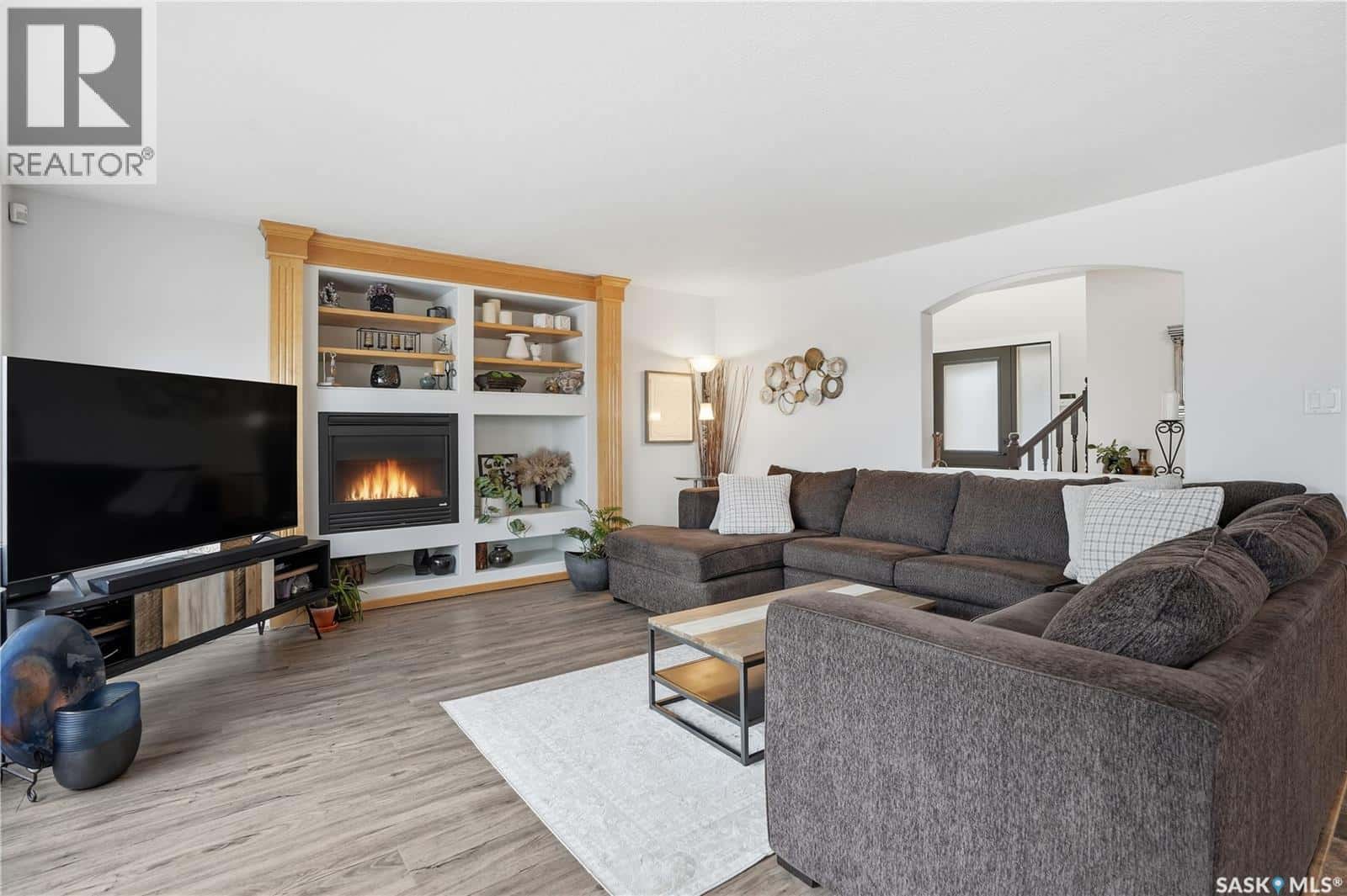 10114 Wascana ESTATES — Regina, Saskatchewan - Photo 4 of 43