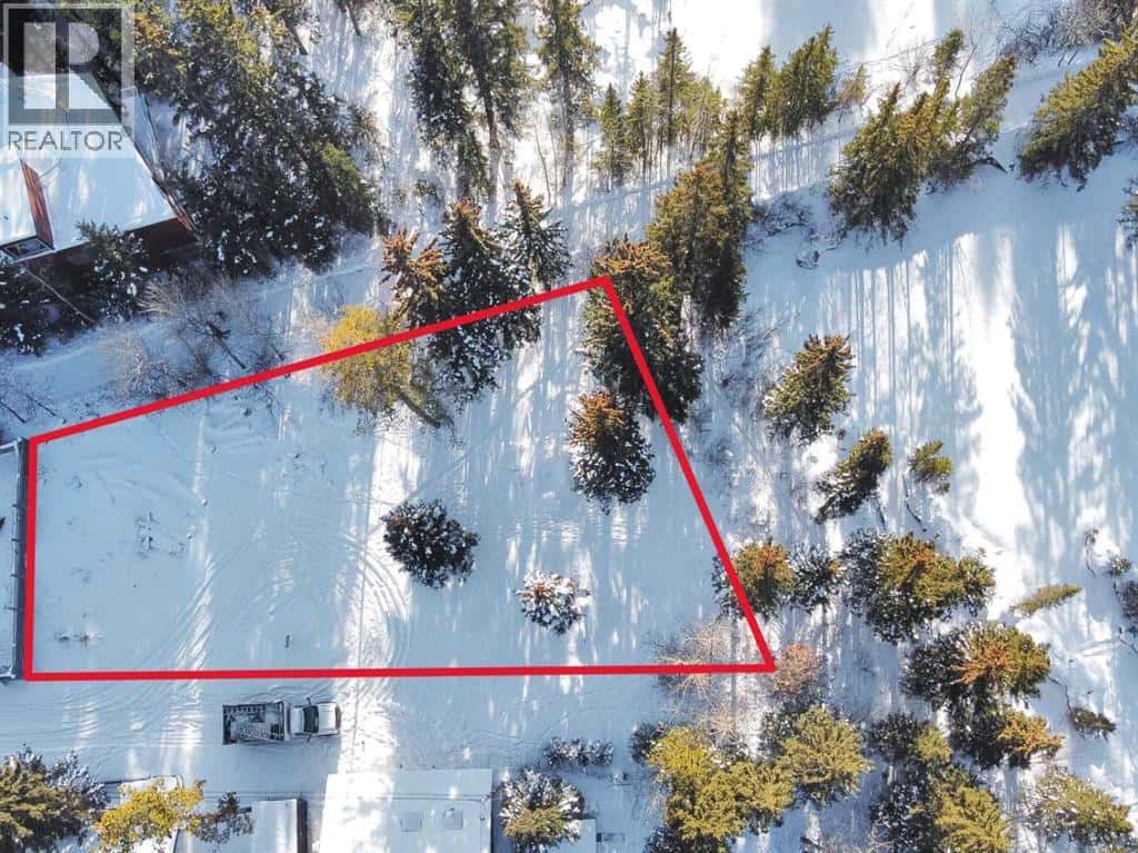 806 12A Street — Canmore, Alberta - Photo 3 of 13