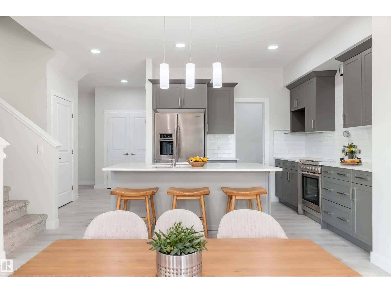 2603 189 ST NW — Edmonton, Alberta - Photo 3 of 28