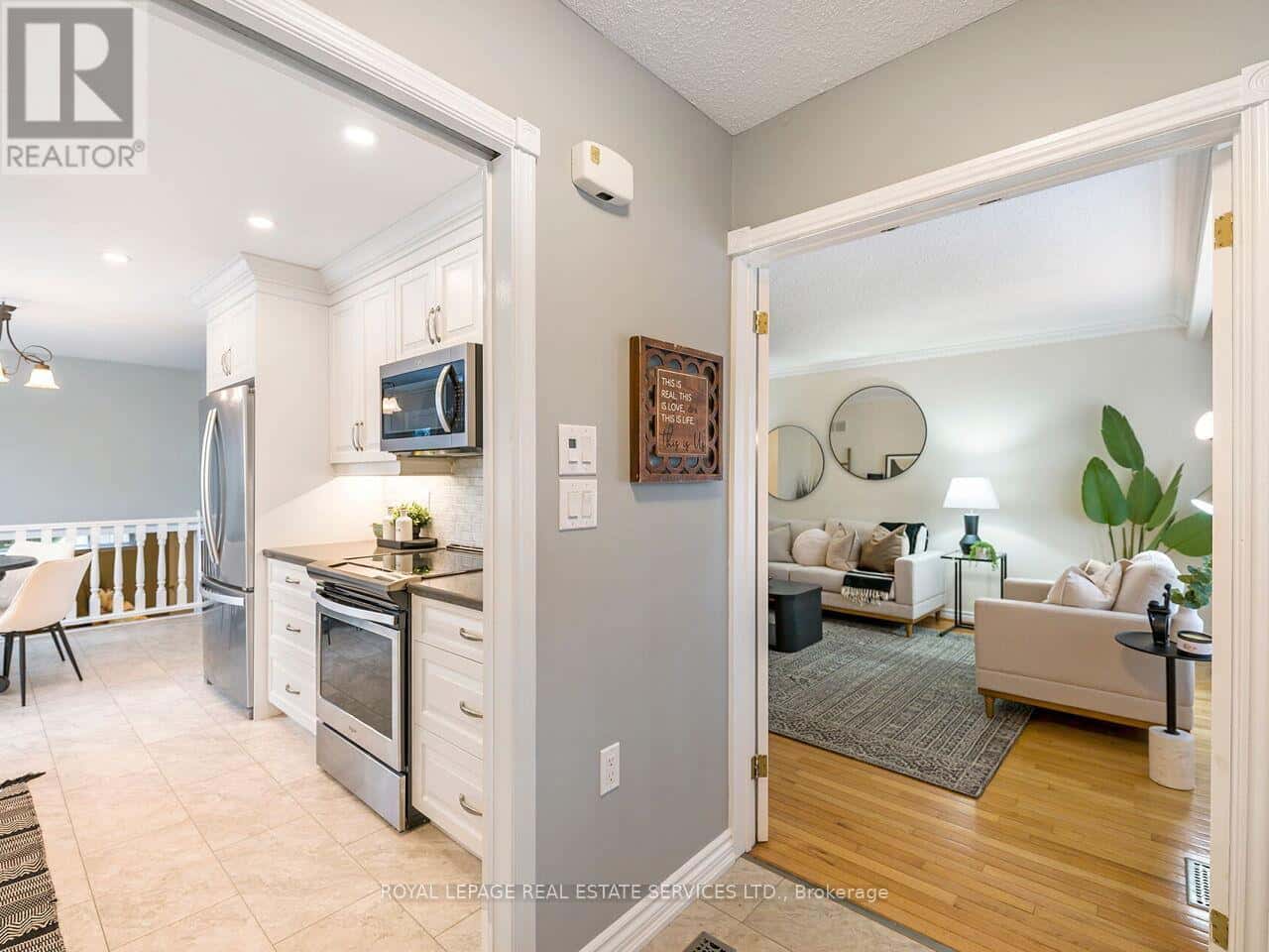 437 HIGHSIDE DRIVE — Milton (OM Old Milton), Ontario - Photo 5 of 50