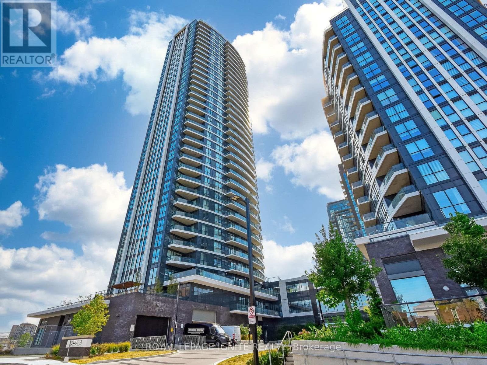 2516 - 35 WATERGARDEN DRIVE — Mississauga (Hurontario), Ontario - Main photo