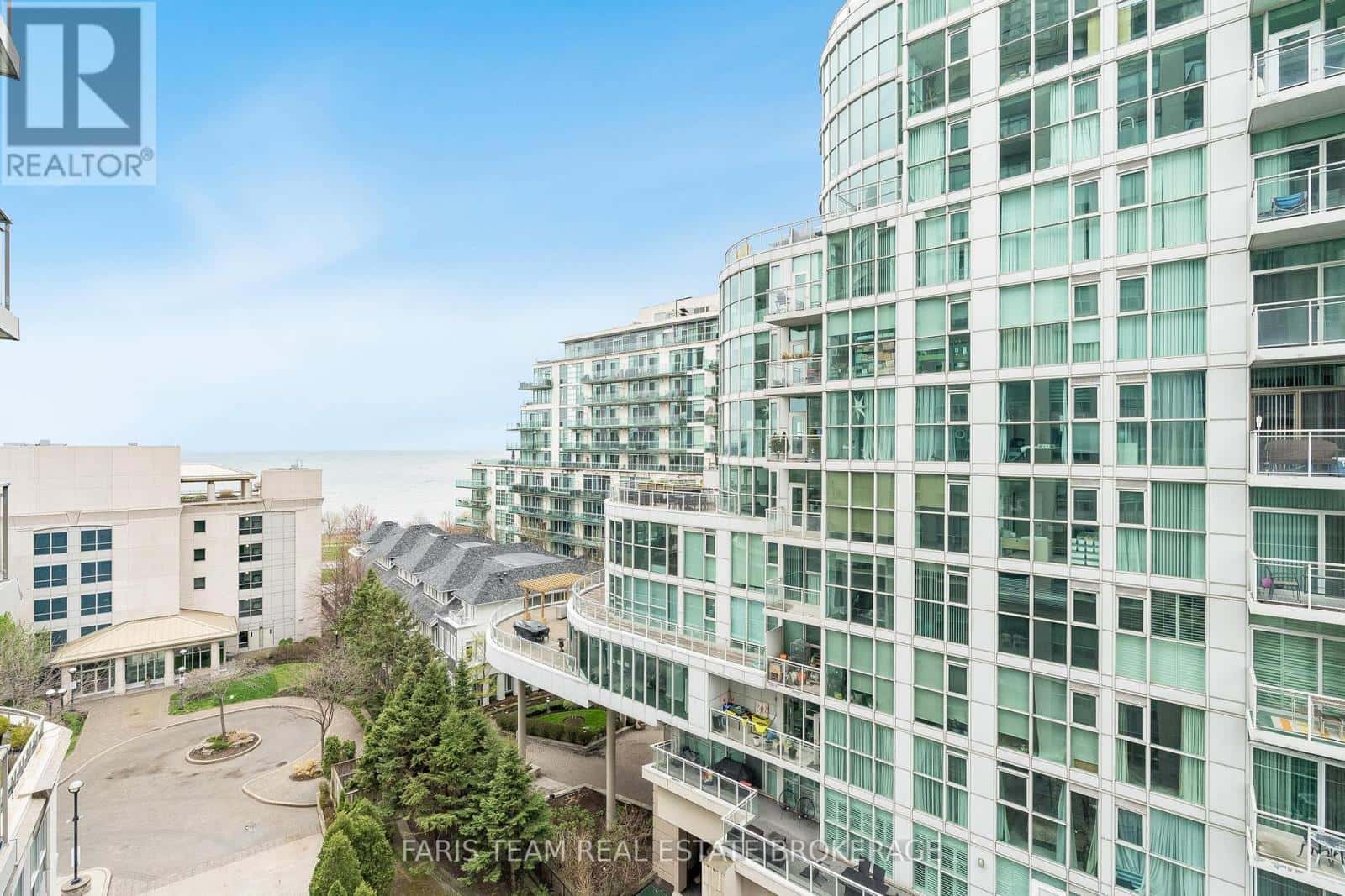 806 - 88 PALACE PIER COURT — Toronto (Mimico), Ontario - Photo 4 of 48