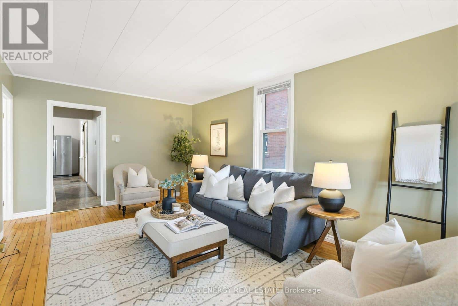 89 BURK STREET — Oshawa (Vanier), Ontario - Photo 4 of 46