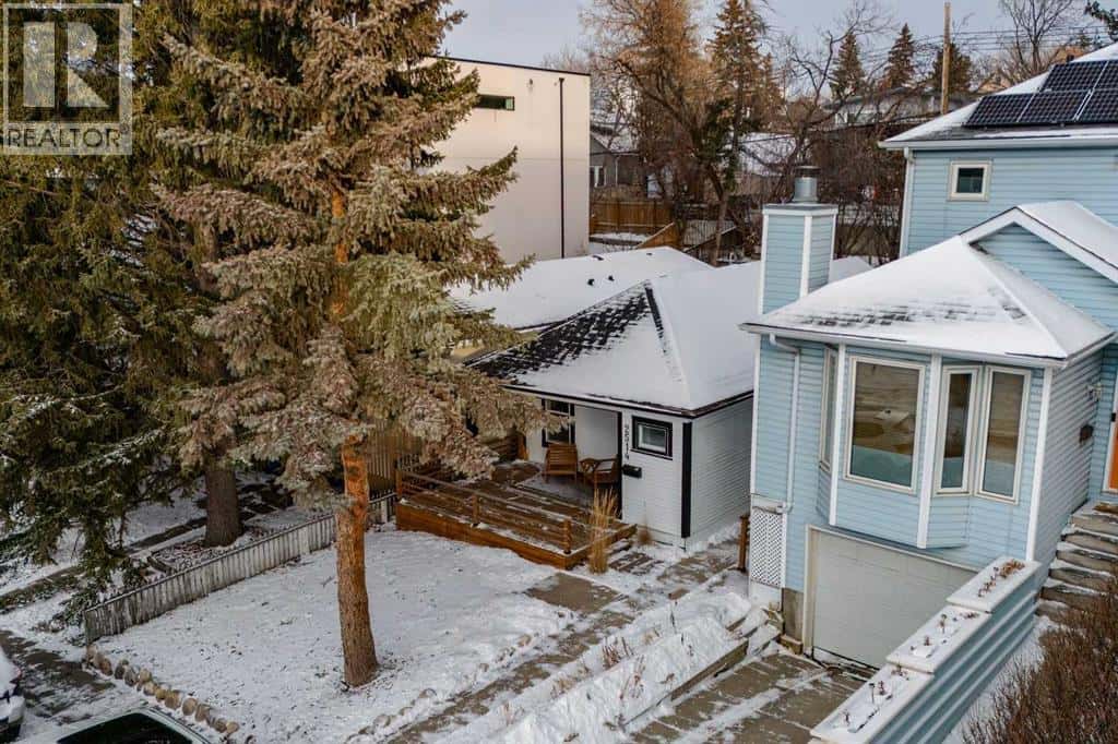 2514 16A Street SW — Calgary, Alberta - Photo 2 of 27