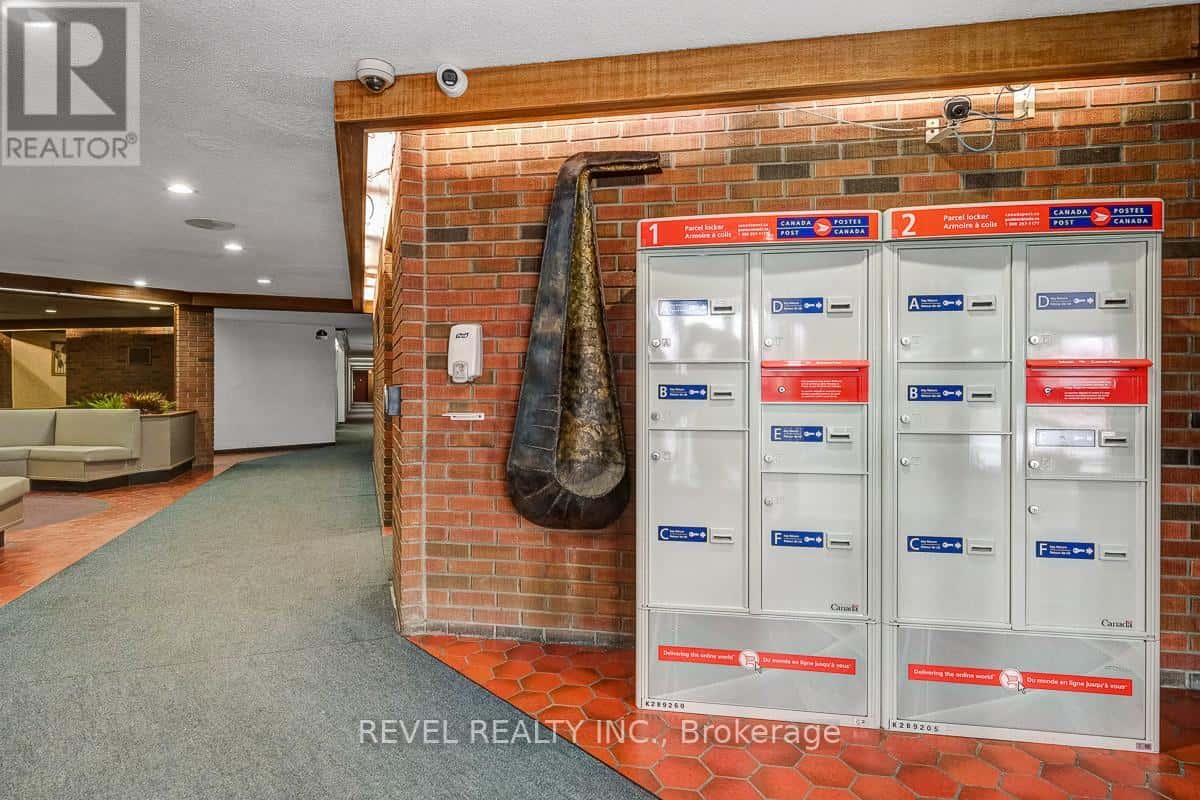 303 - 3100 CARLING AVENUE — Ottawa, Ontario - Photo 4 of 47