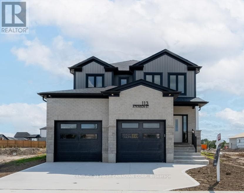 7 DOERR STREET — North Middlesex (Ailsa Craig), Ontario - Main photo