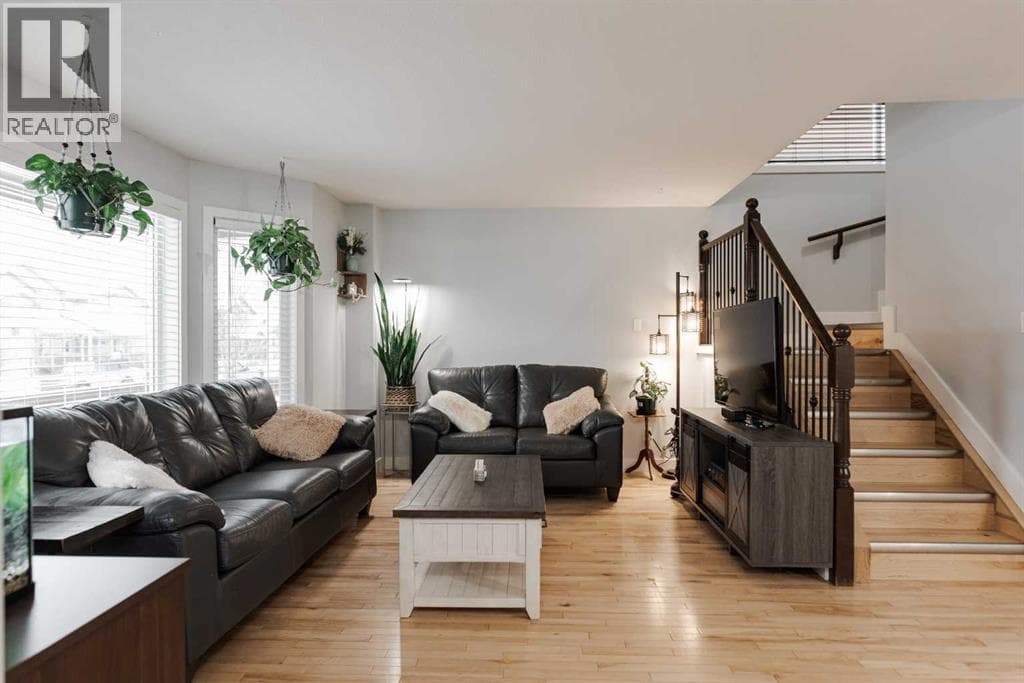 129 Honeysuckle Way — Fort McMurray, Alberta - Main photo