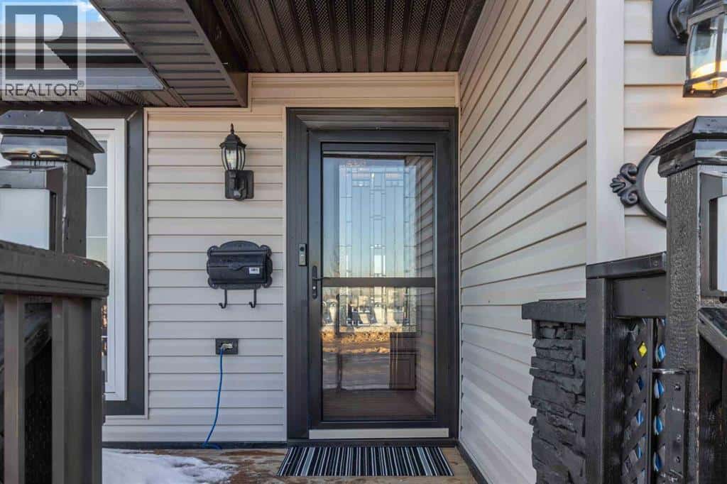 258 Wolverine Drive — Fort McMurray, Alberta - Photo 2 of 32