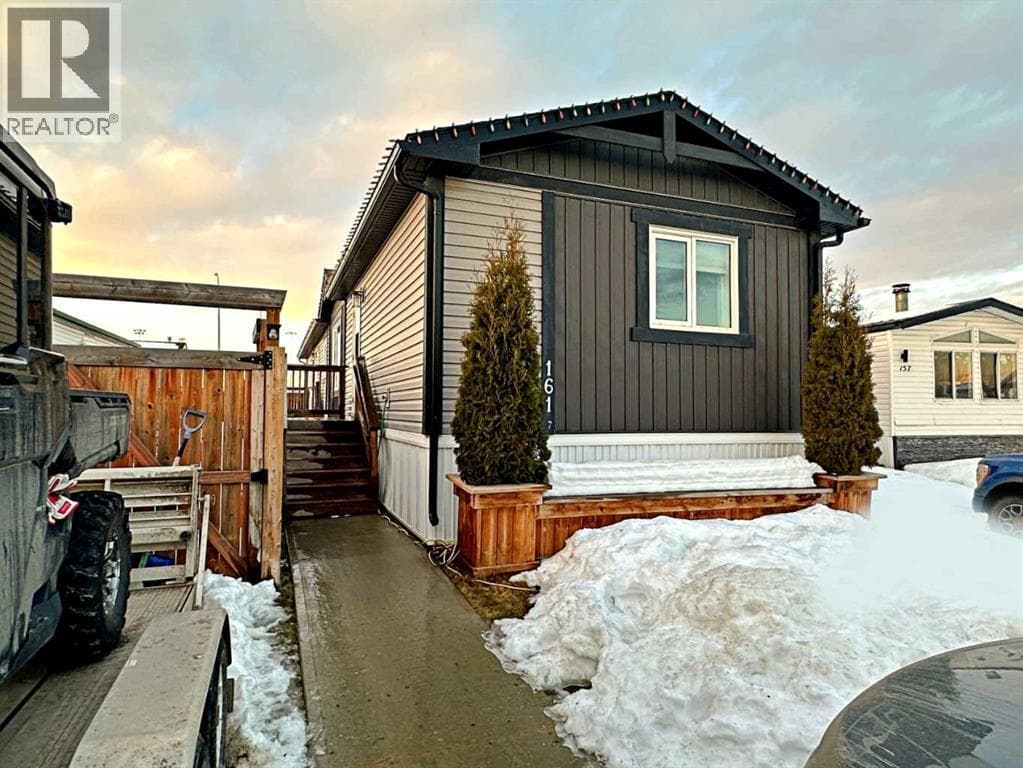 161 Card Crescent — Fort McMurray, Alberta - Main photo