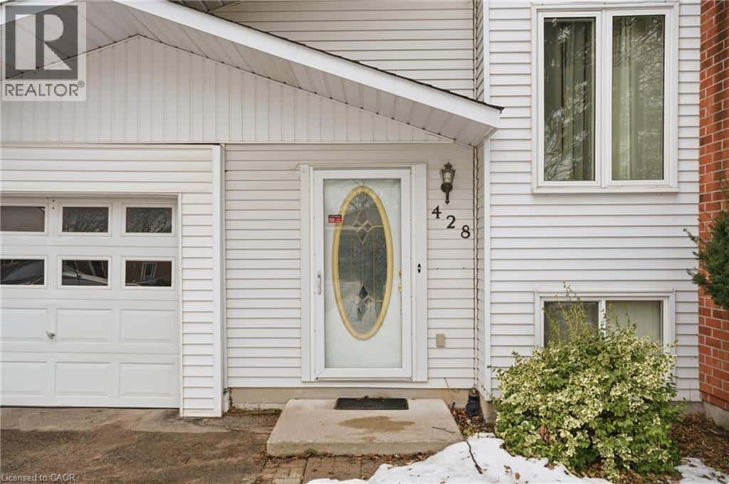 428 DAYNA Crescent — Waterloo, Ontario - Photo 3 of 27