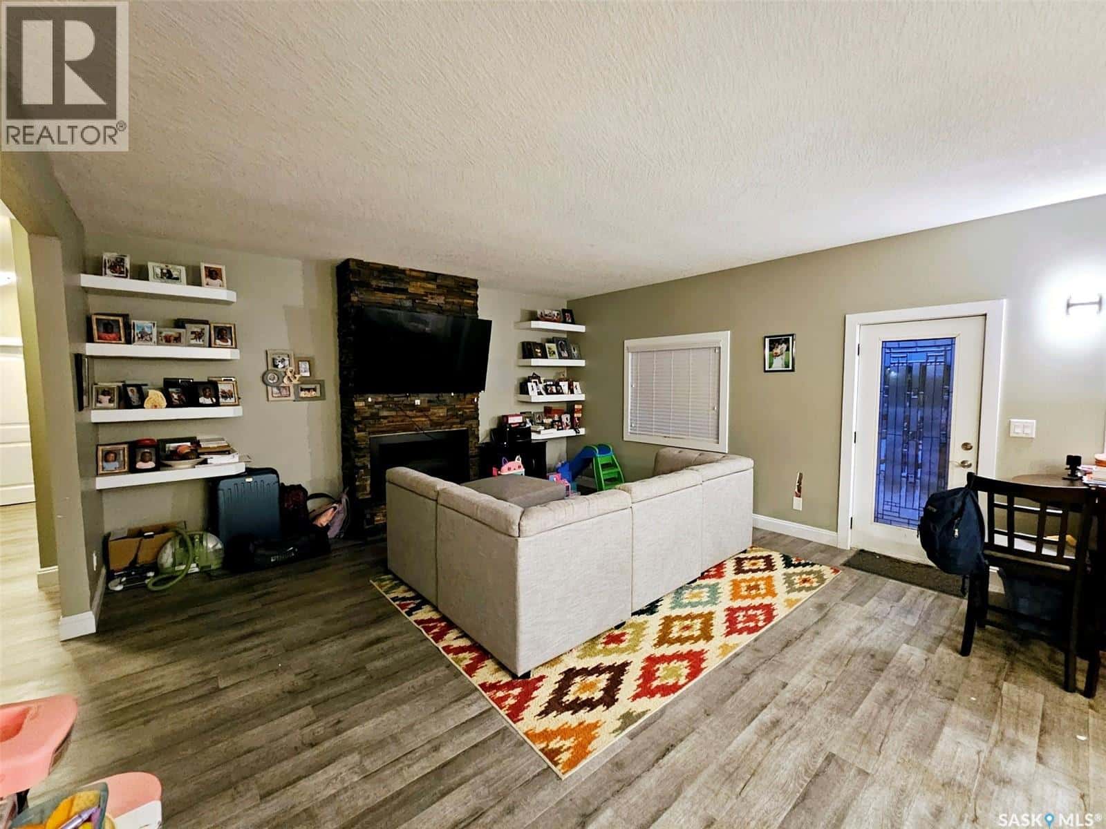 110 Ruckle ROAD — Carlyle, Saskatchewan - Photo 5 of 16