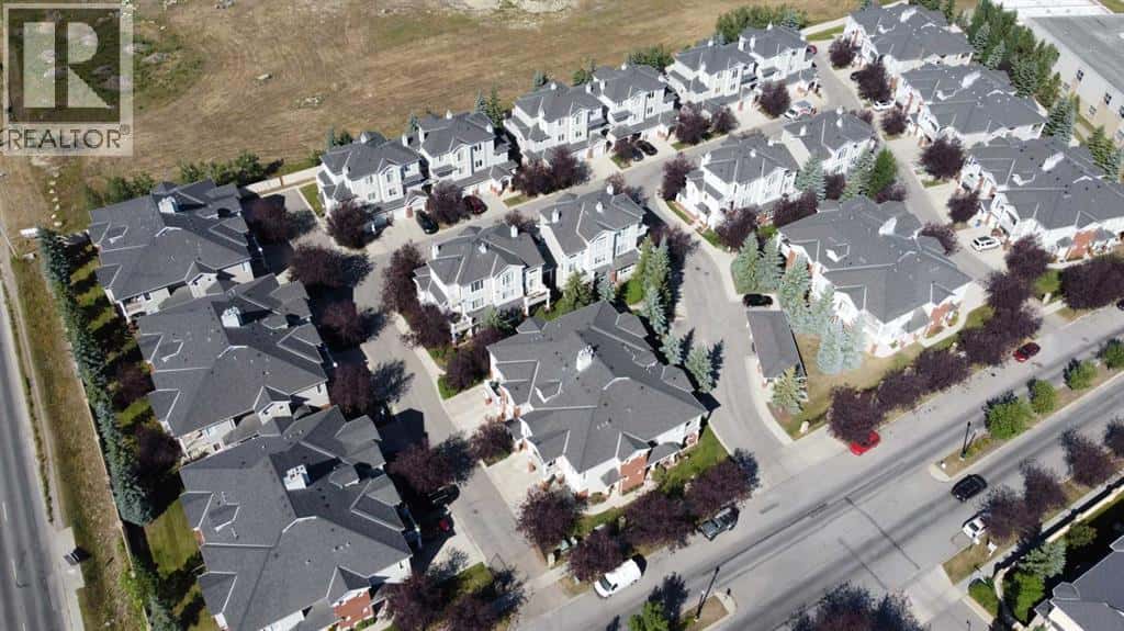 804, 8000 Wentworth Drive SW — Calgary, Alberta - Photo 2 of 40