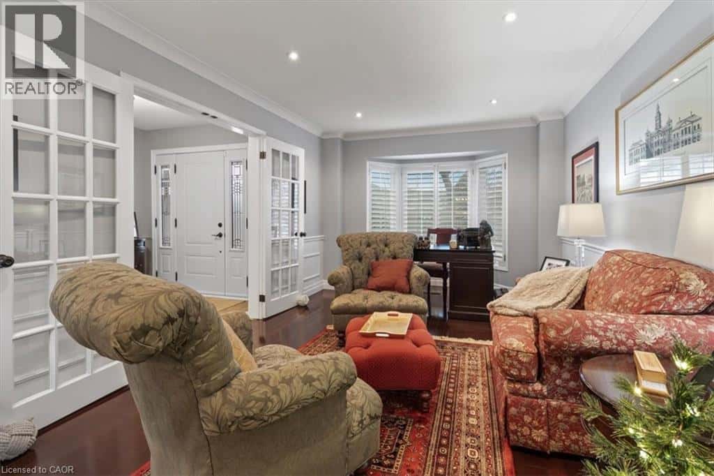 3182 TANIA Crescent — Burlington, Ontario - Photo 5 of 50