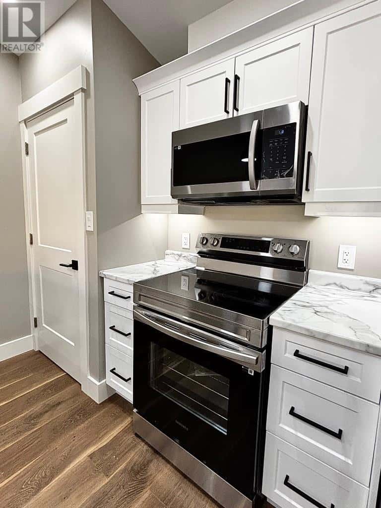 15 621 Murphy Street — Summerside, Prince Edward Island - Photo 5 of 19