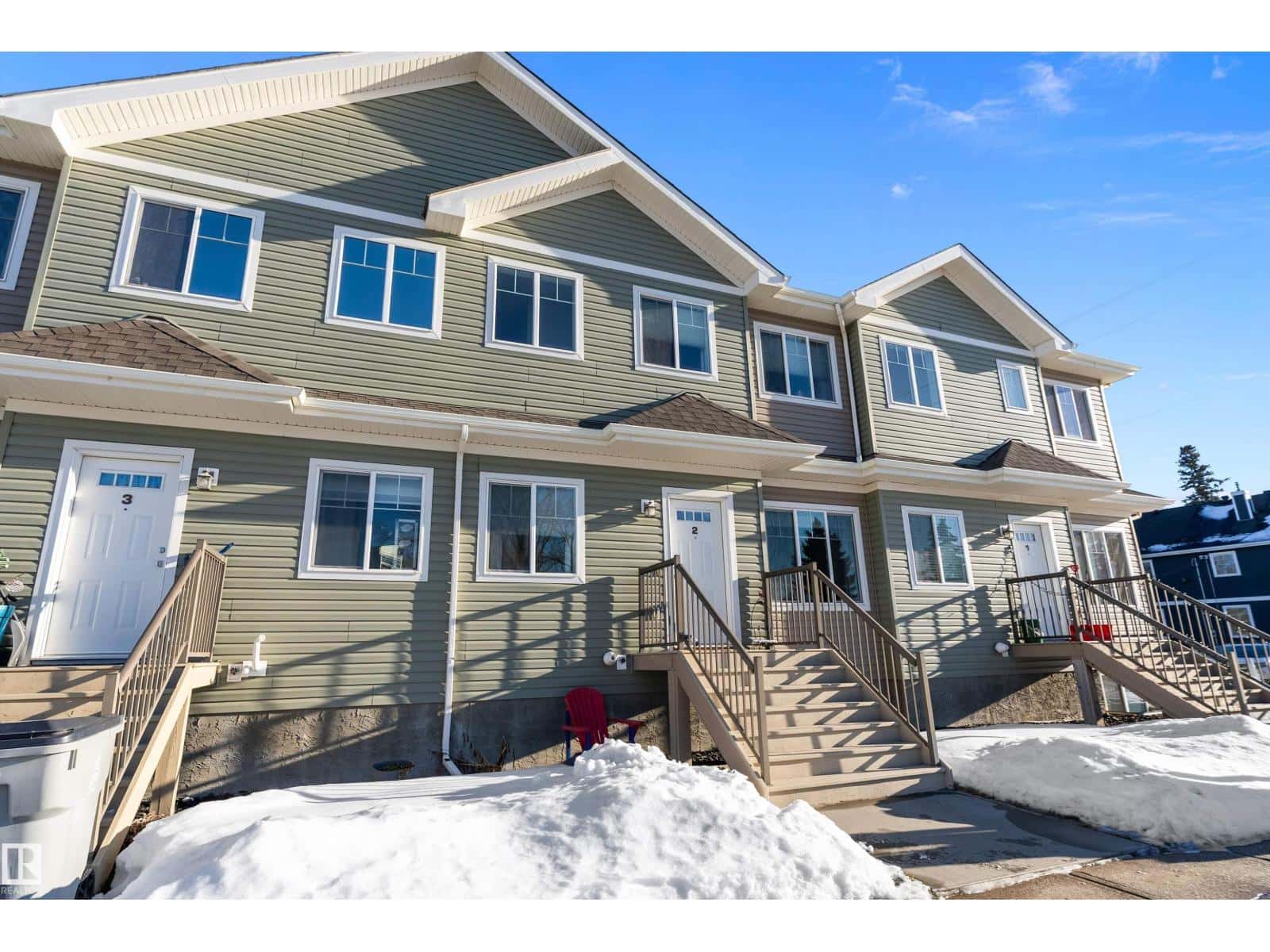 #2 300 QUEEN ST — Spruce Grove, Alberta - Photo 2 of 39