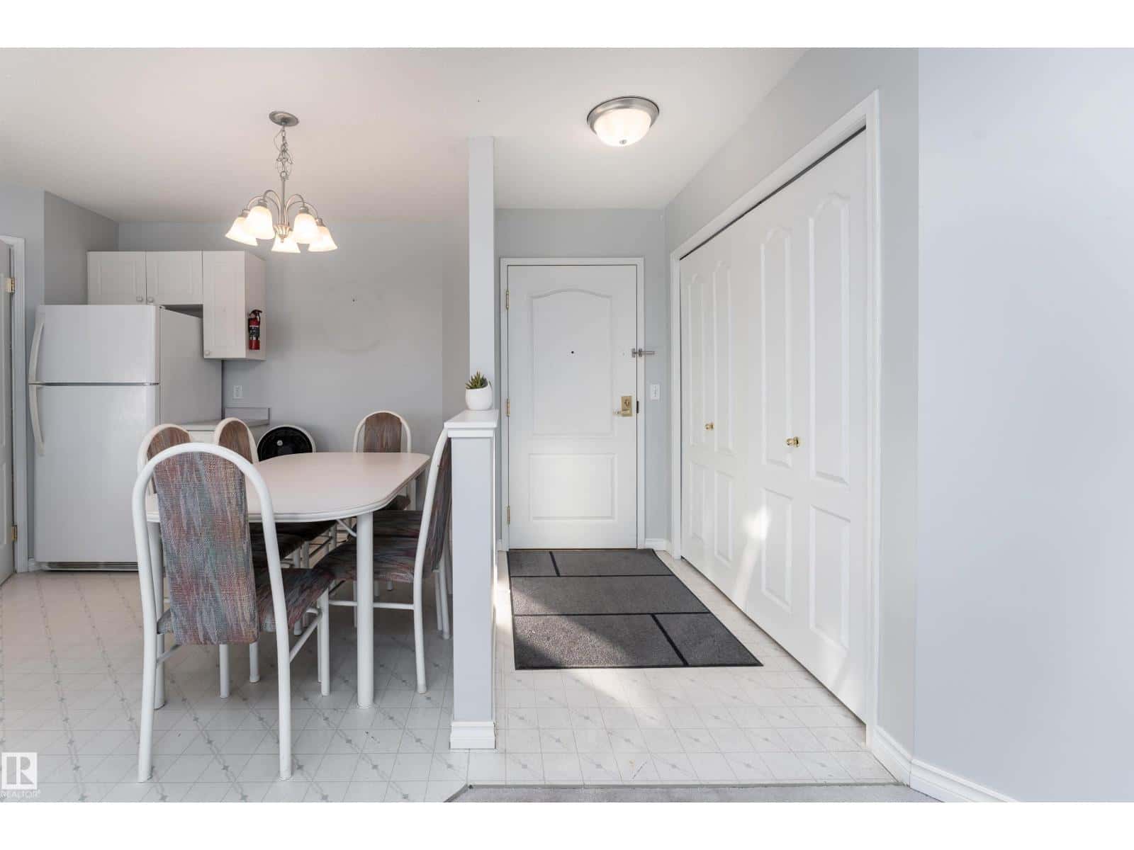 #454 13441 127 ST NW — Edmonton, Alberta - Photo 2 of 39