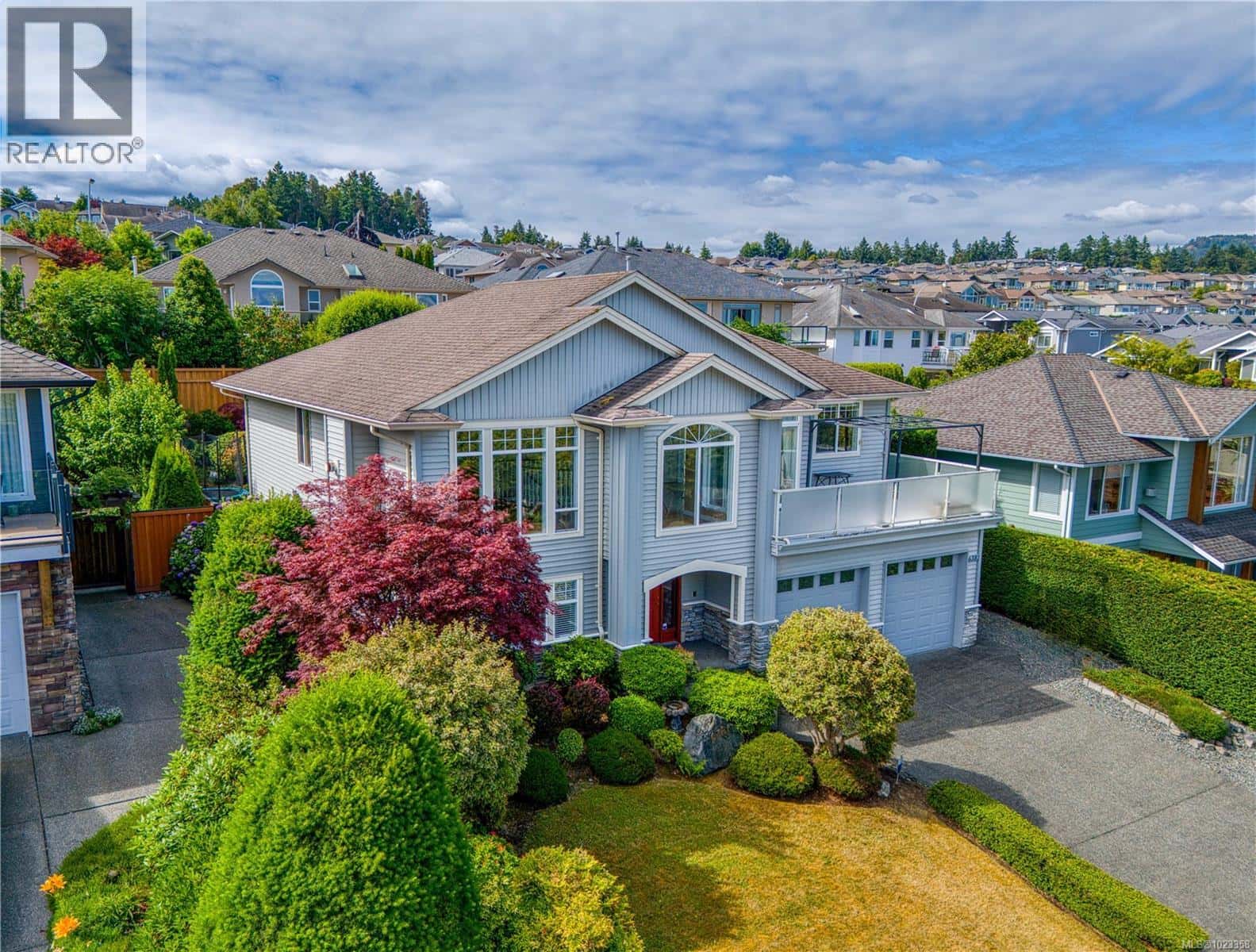 6381 Icarus Dr — Nanaimo, British Columbia - Photo 5 of 80