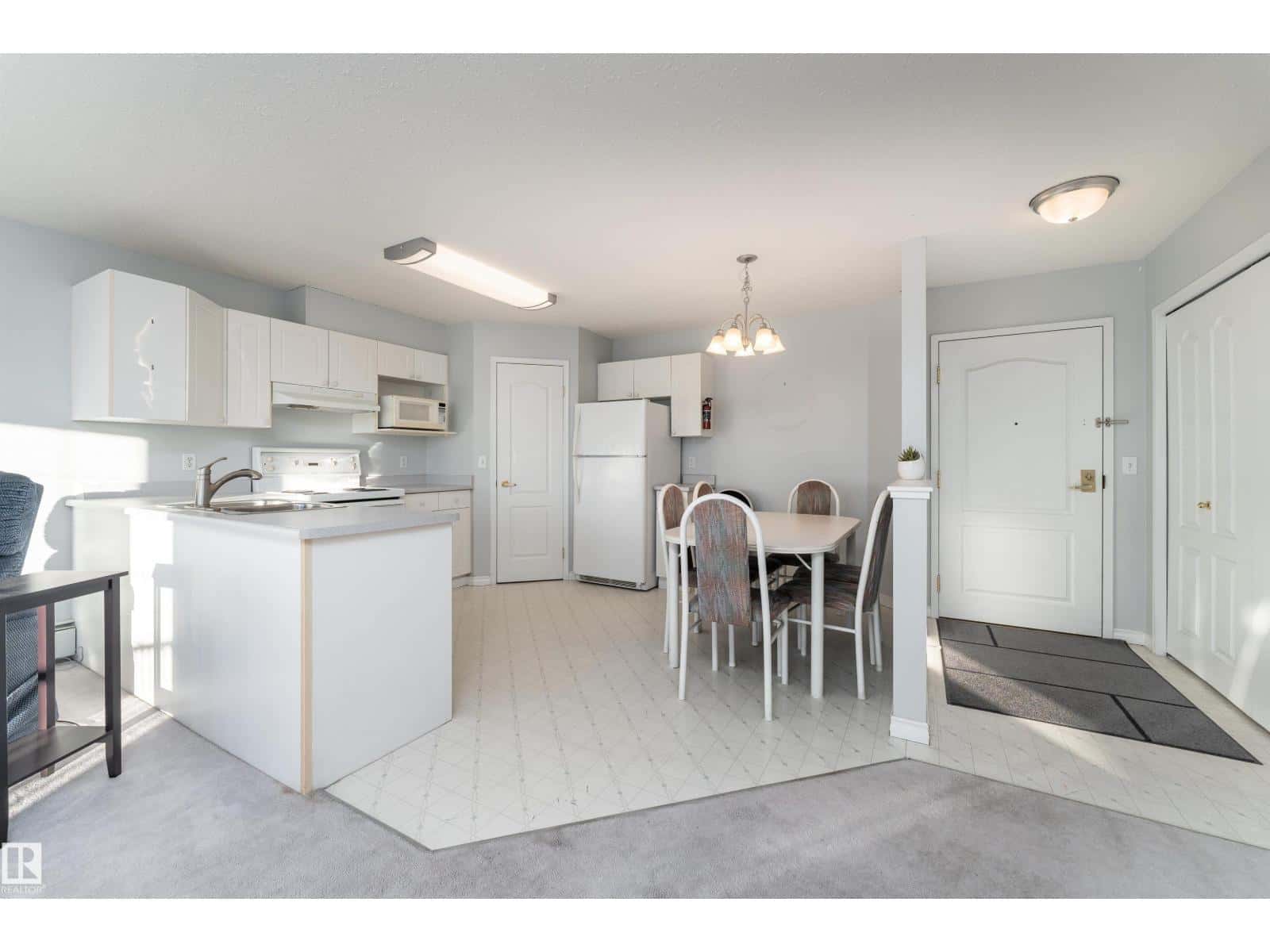 #454 13441 127 ST NW — Edmonton, Alberta - Photo 5 of 39