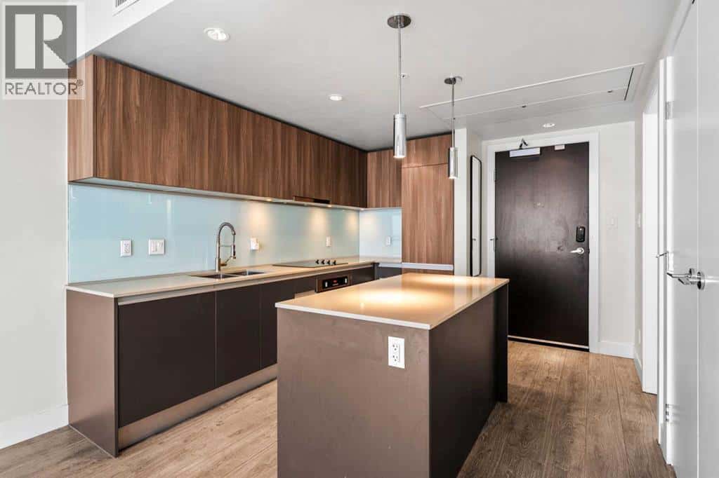 1403, 1122 3 Street SE — Calgary, Alberta - Photo 4 of 35