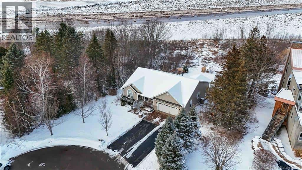 213 Lakeside Drive — Riverview, New Brunswick - Photo 5 of 50