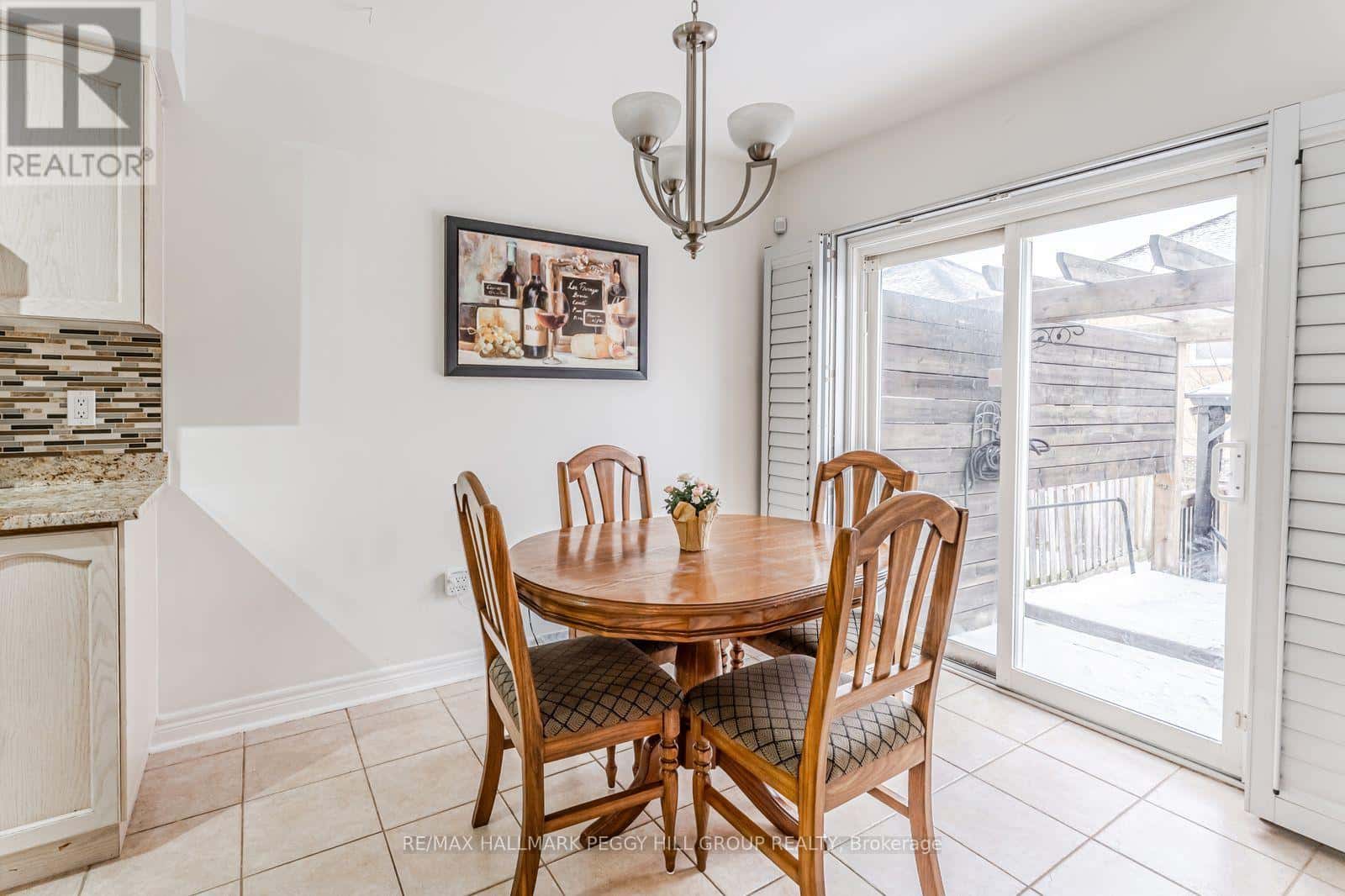 179 WARWICK CRESCENT — Newmarket (Summerhill Estates), Ontario - Photo 3 of 17