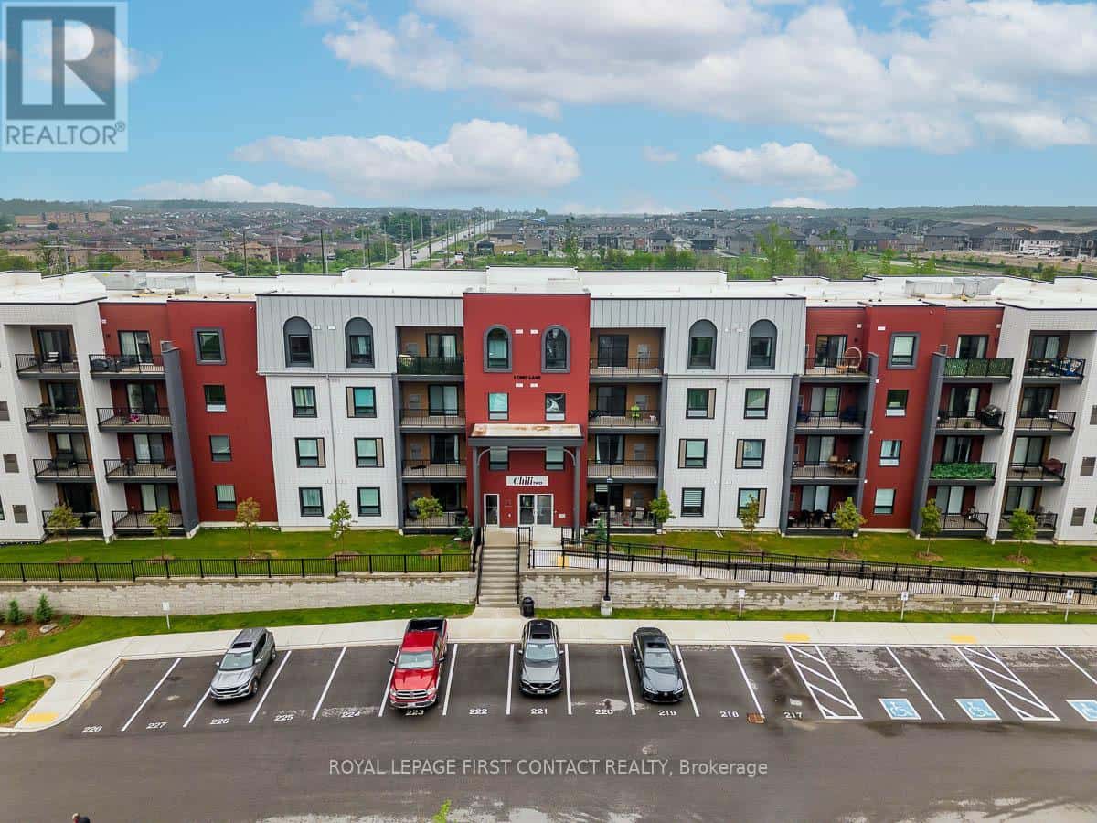 209 - 1 CHEF LANE — Barrie, Ontario - Photo 2 of 50