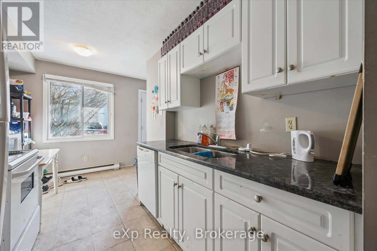 56 WILSONVIEW AVENUE — Guelph (Dovercliffe Park/Old University), Ontario - Photo 5 of 20