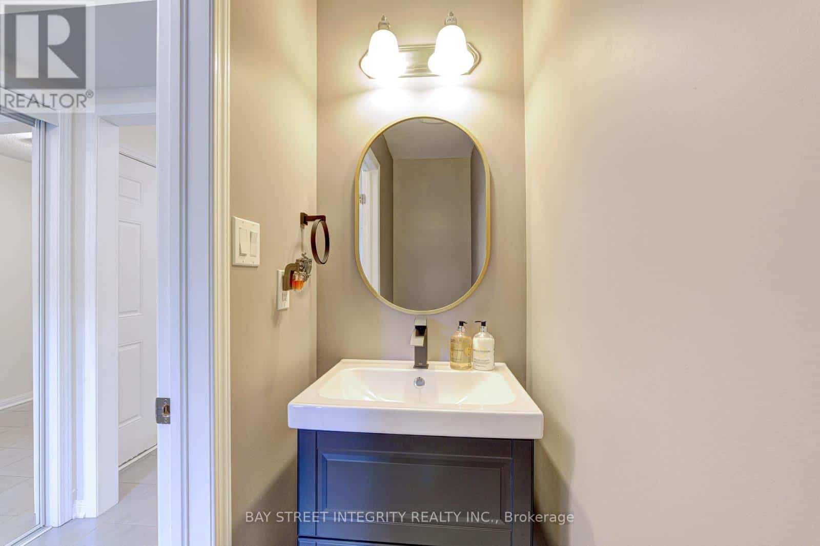 1033 STEMMAN PLACE — Milton (WI Willmott), Ontario - Photo 4 of 35