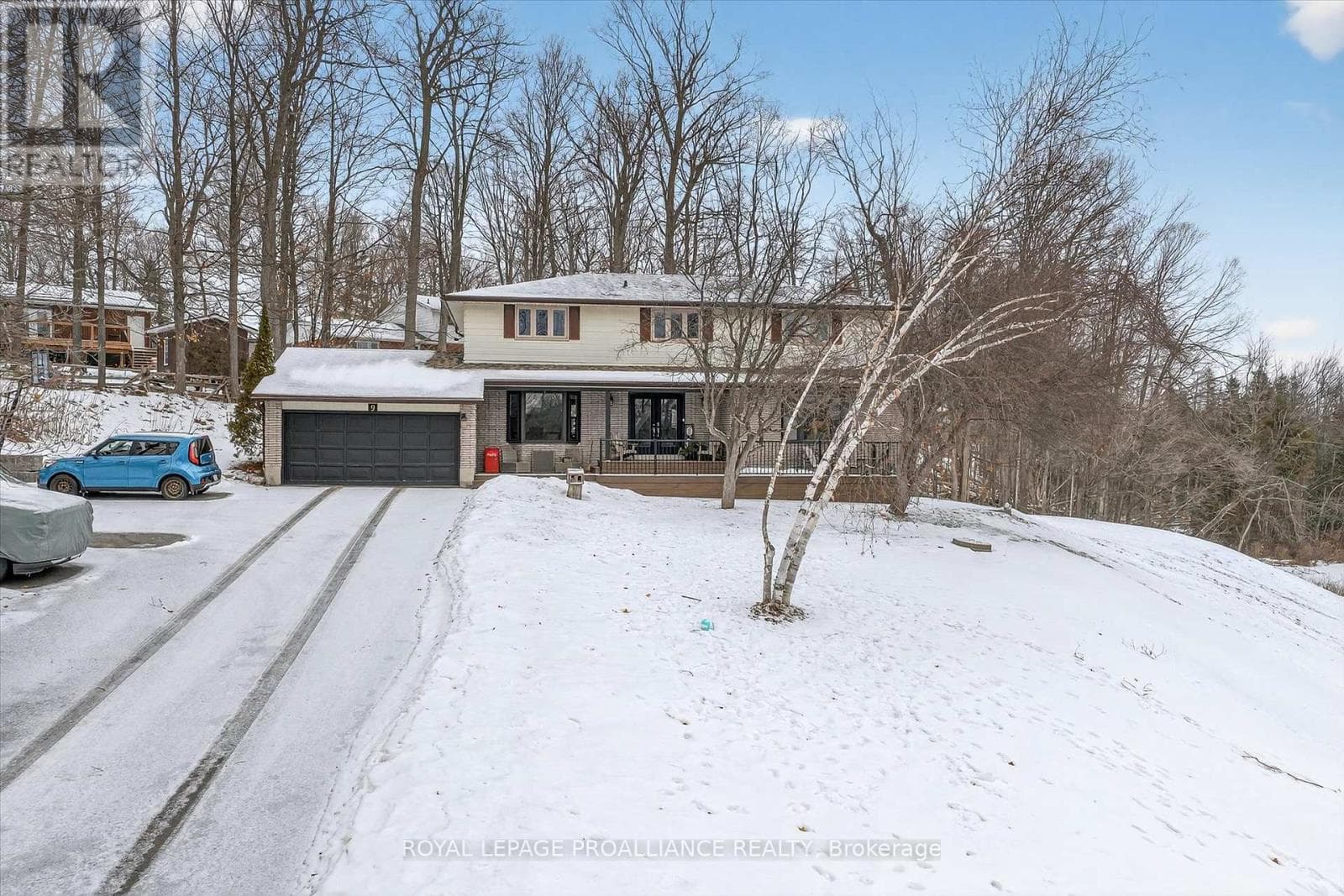 9 LEANNE AVENUE — Otonabee-South Monaghan, Ontario - Main photo
