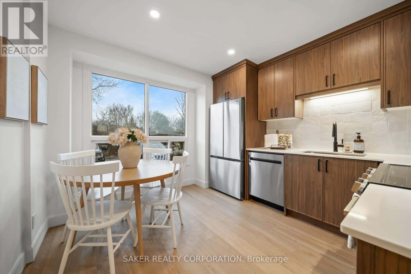 17 - 135 BELMONT DRIVE — London South (South O), Ontario - Photo 4 of 30