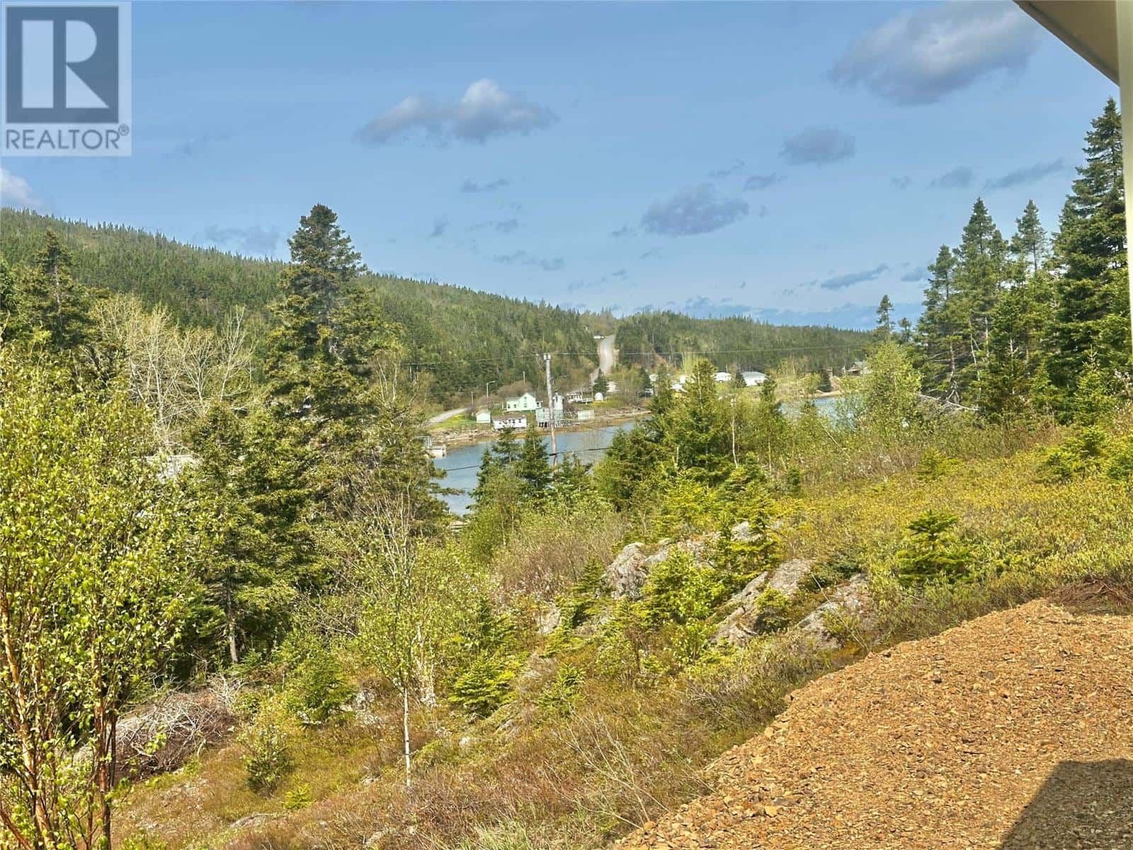 24 Main Road — Cottrell's Cove, Newfoundland & Labrador - Photo 3 of 30