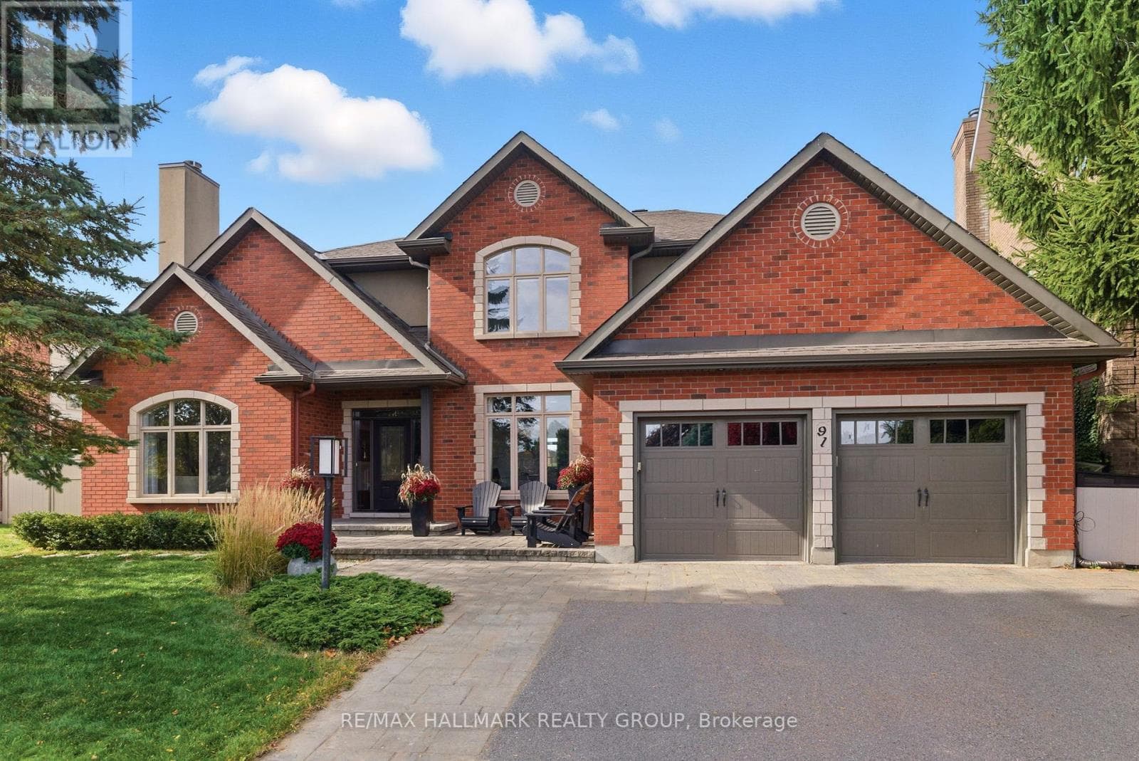 91 SHAUGHNESSY CRESCENT — Ottawa, Ontario - Main photo