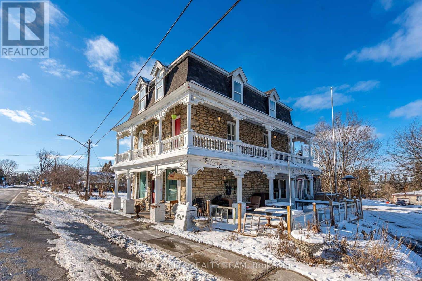 2607 OLD MONTREAL ROAD — Ottawa, Ontario - Photo 3 of 33