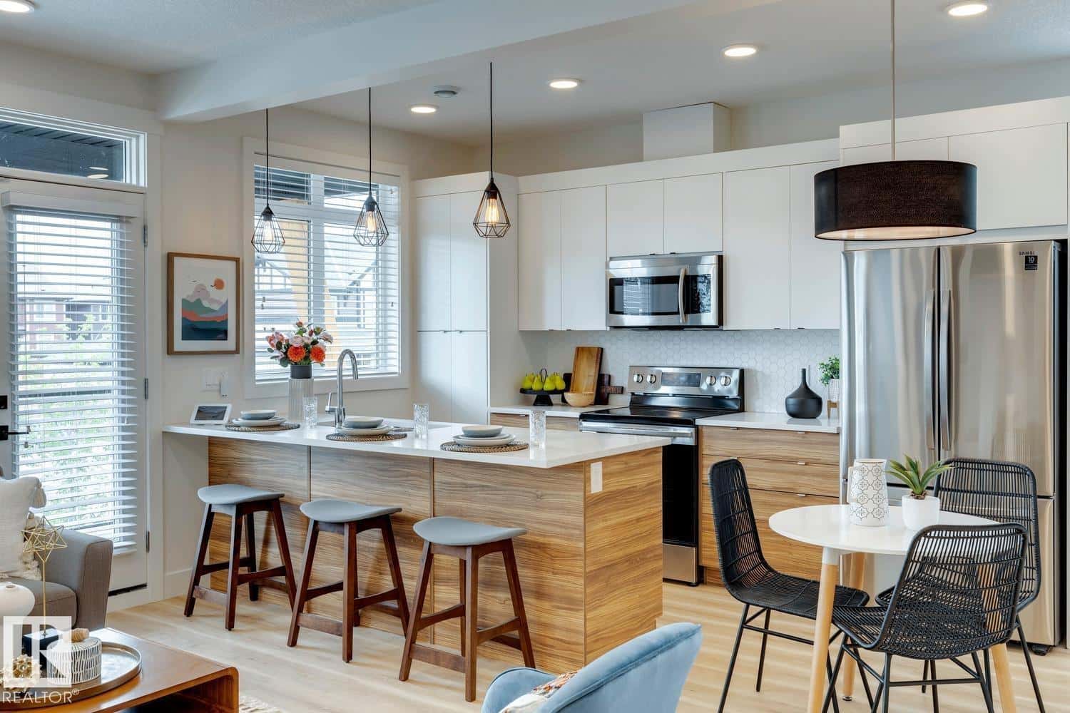 #41 16231 19 AV SW — Edmonton, Alberta - Photo 4 of 27