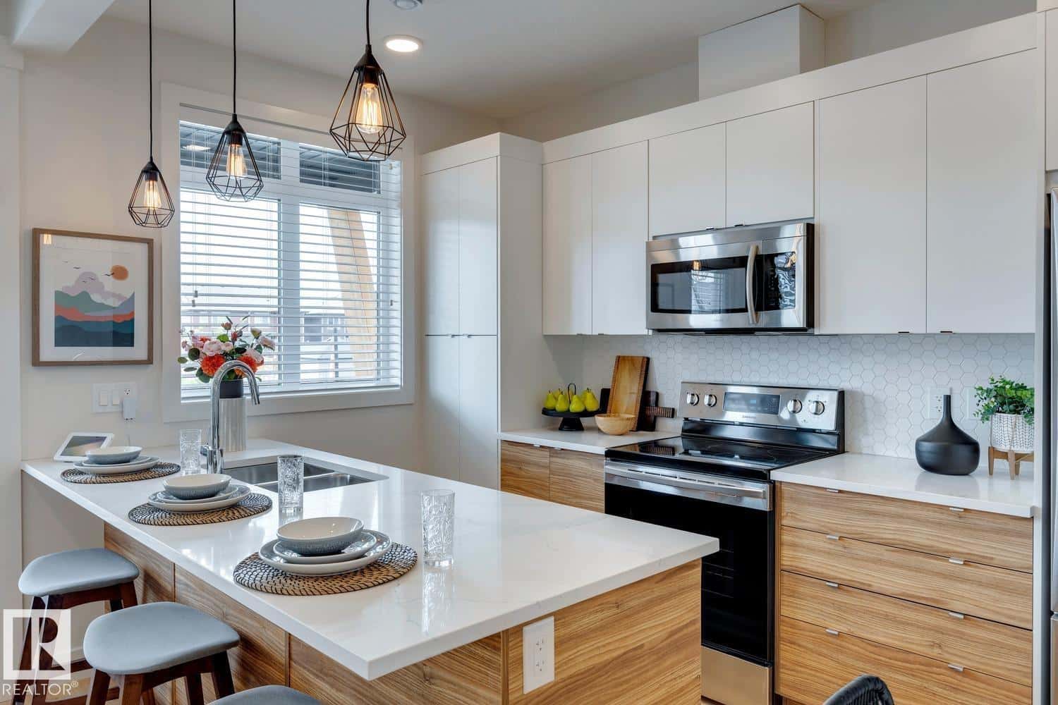 #41 16231 19 AV SW — Edmonton, Alberta - Photo 5 of 27