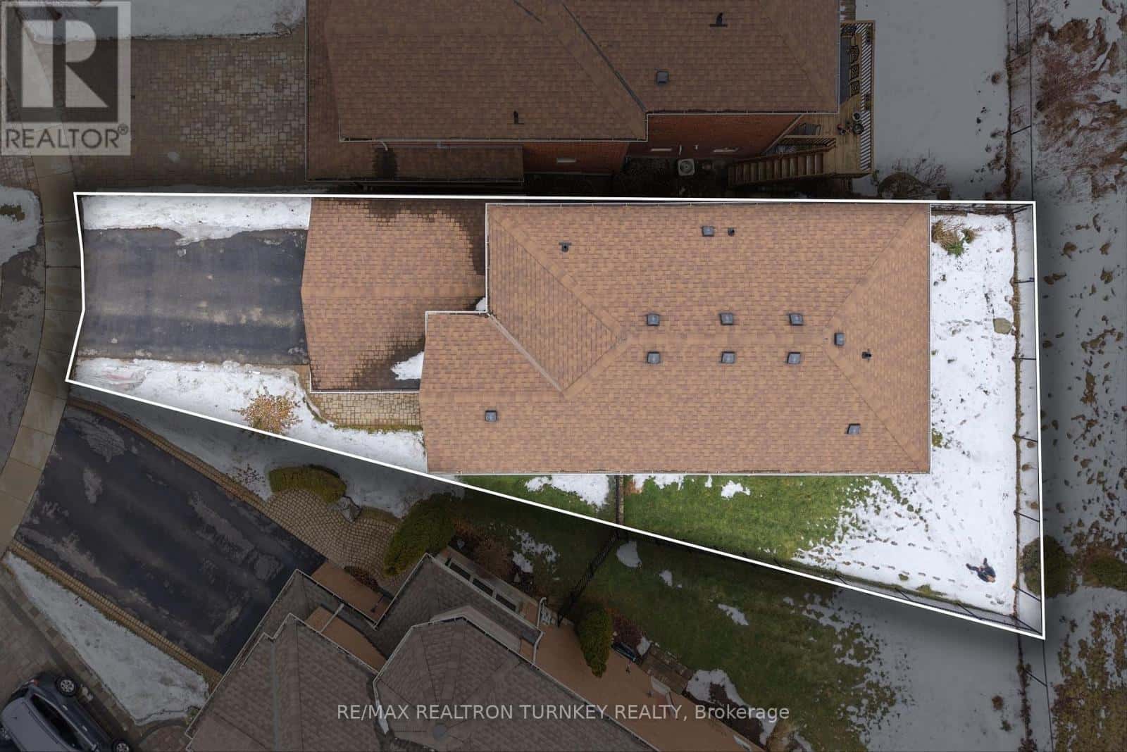 423 HEWITT CIRCLE — Newmarket (Summerhill Estates), Ontario - Photo 3 of 32