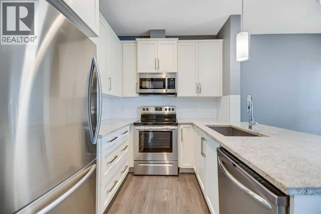 384 Copperpond Landing SE — Calgary, Alberta - Photo 2 of 40