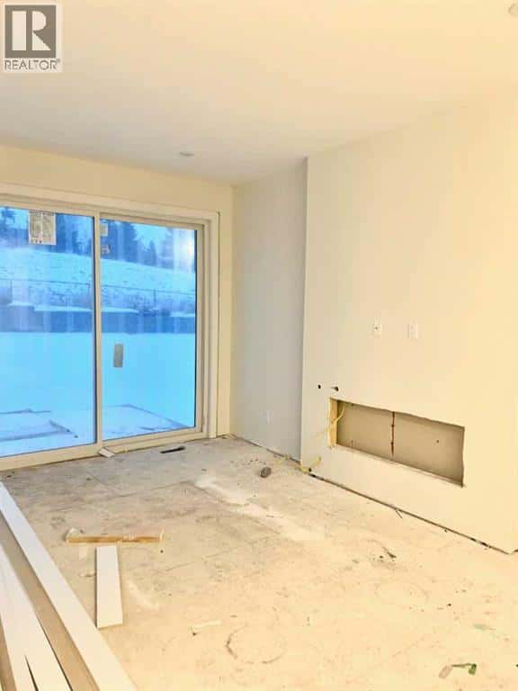 144 Crimson Ridge Place NW — Calgary, Alberta - Photo 4 of 15