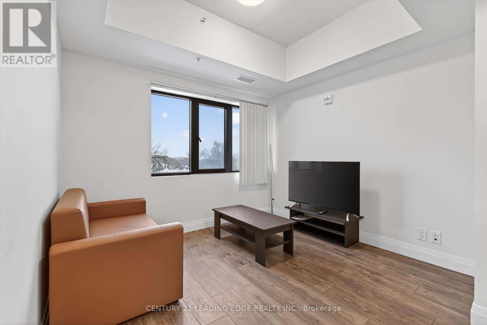 422 - 652 PRINCESS STREET — Kingston (Central City East), Ontario - Photo 5 of 25