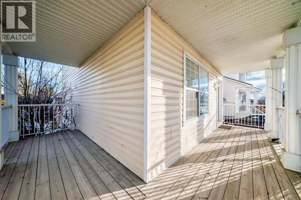 213 Prestwick Circle SE — Calgary, Alberta - Photo 3 of 33