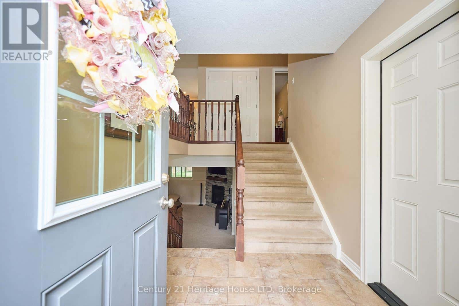 3257 GROVE AVENUE — Fort Erie (Ridgeway), Ontario - Photo 3 of 42