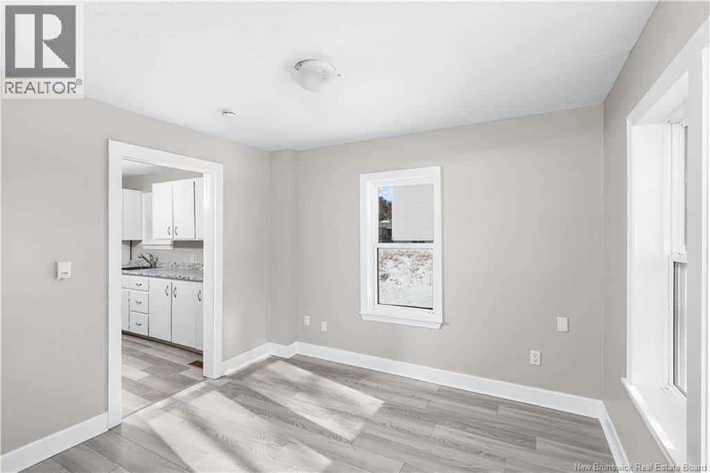 2107-2109 Champlain — Dieppe, New Brunswick - Photo 4 of 19