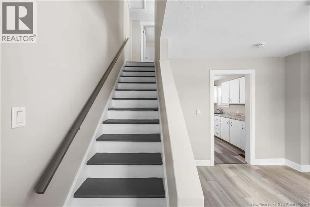 2107-2109 Champlain — Dieppe, New Brunswick - Photo 5 of 19