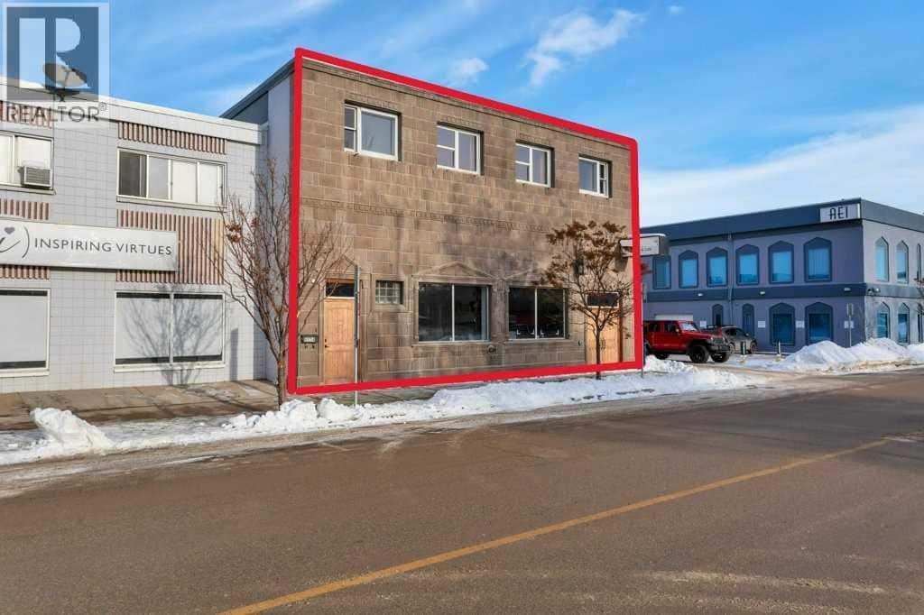 5114 48 Street — Red Deer, Alberta - Photo 2 of 50