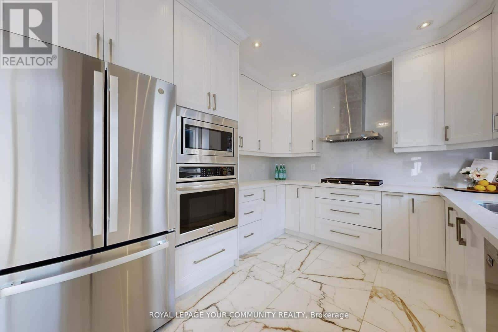 10 AUBURNDALE DRIVE — Vaughan (Patterson), Ontario - Photo 3 of 31