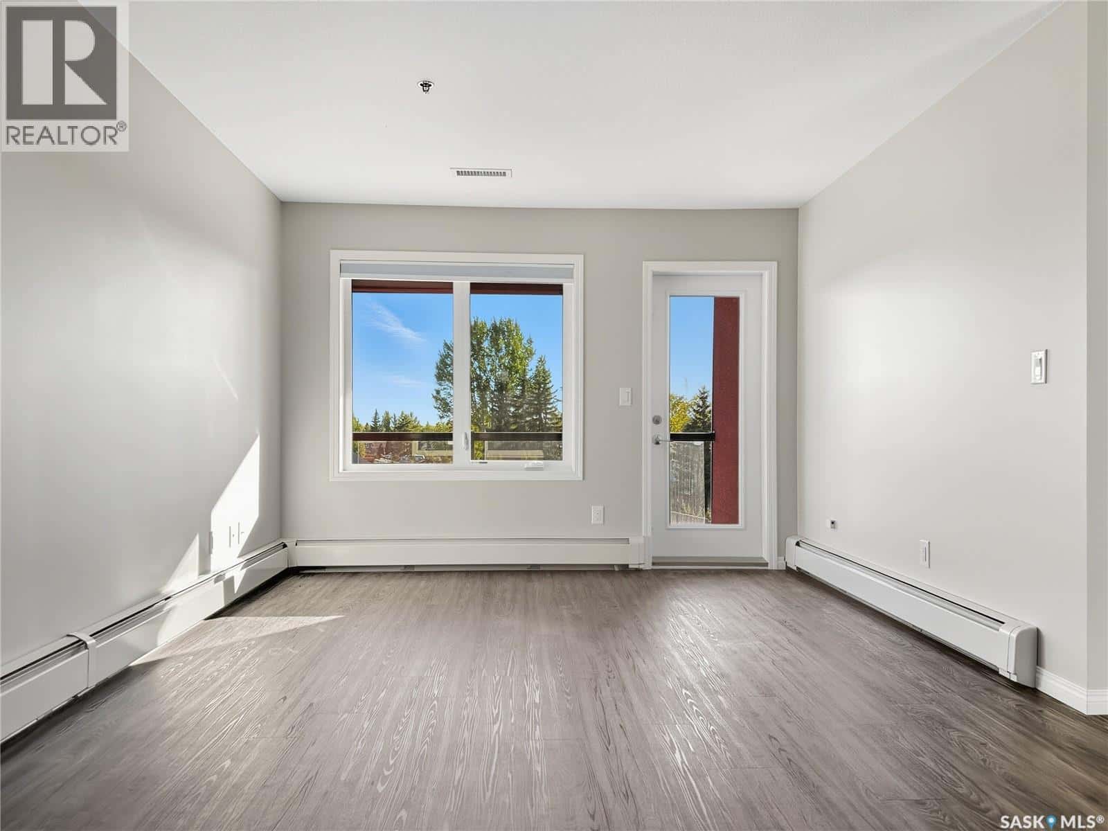 304 2452 Killdeer DRIVE — North Battleford, Saskatchewan - Photo 3 of 18