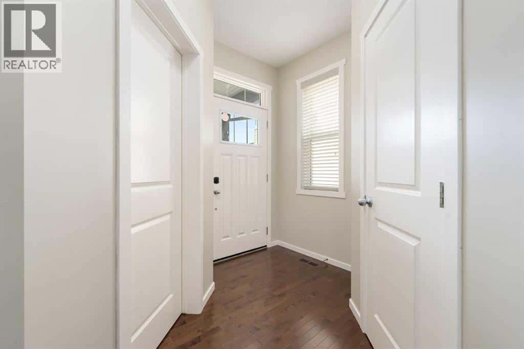 72 Walden Heights SE — Calgary, Alberta - Photo 2 of 38